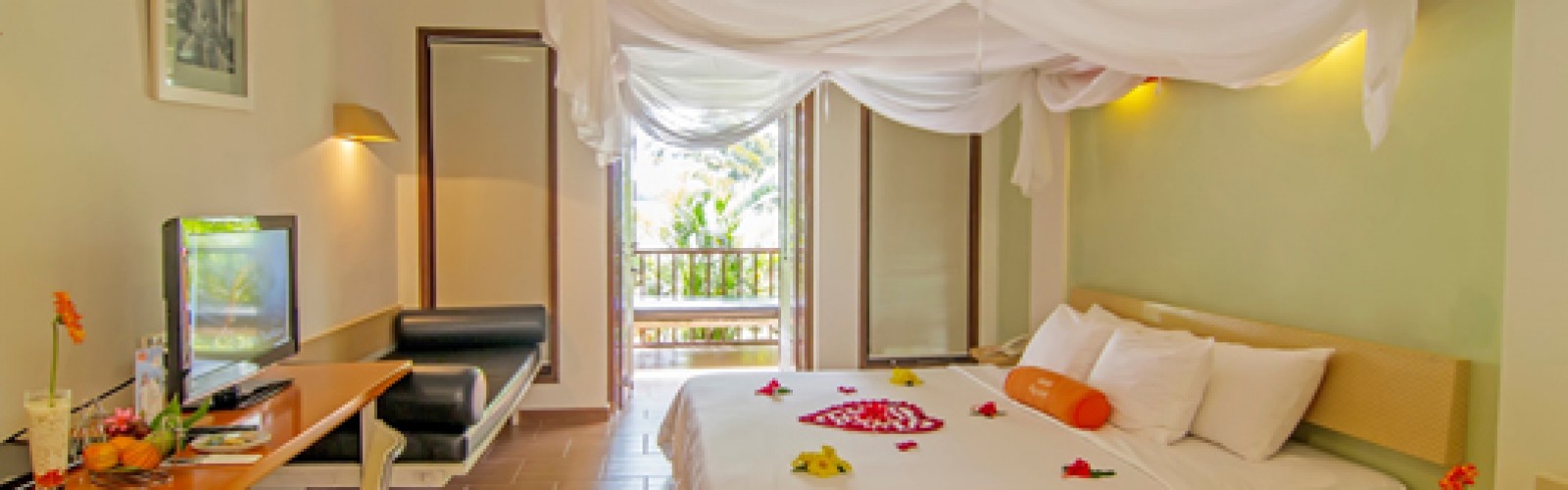 CABANA ROOM_479