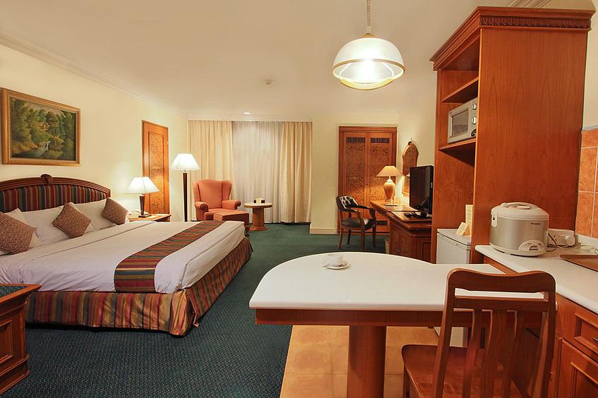 DELUXE SUITE
