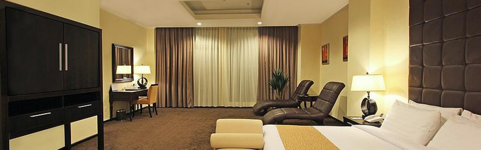 HARMONI POOL SUITE