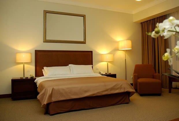 SUITE ROOM