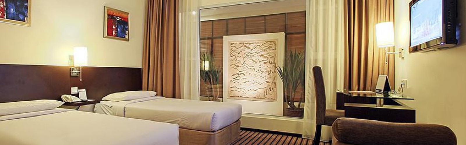 SUPERIOR ROOM